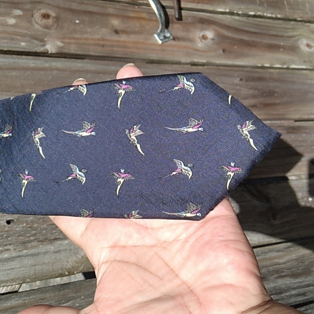 Kenneth Gordon Tie - Picture 4 of 8